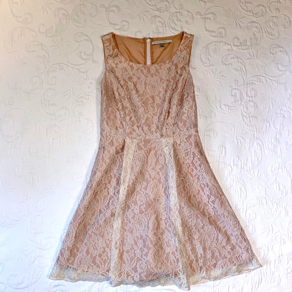LC Lauren Conrad Dresses & Skirts - Lauren Conrad lace dress